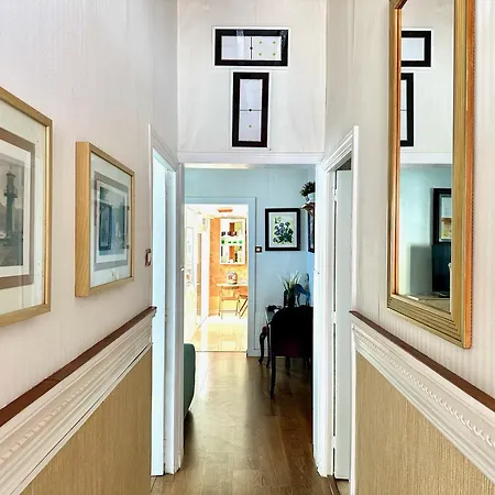 Casa Estrada Coastal Haven 펜션 Caleta de Interián