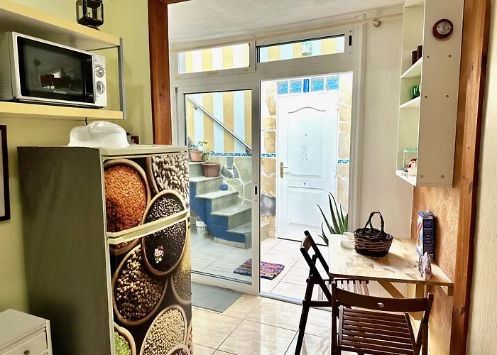 Casa Estrada Coastal Haven 펜션 Caleta de Interián