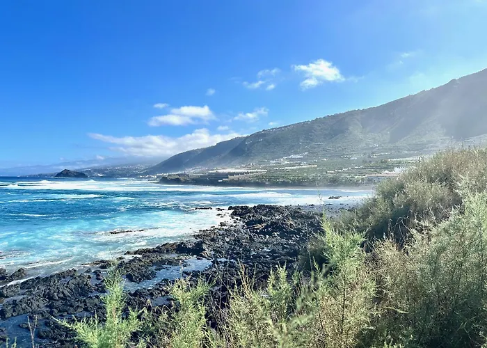 Casa Estrada Coastal Haven Caleta de Interian