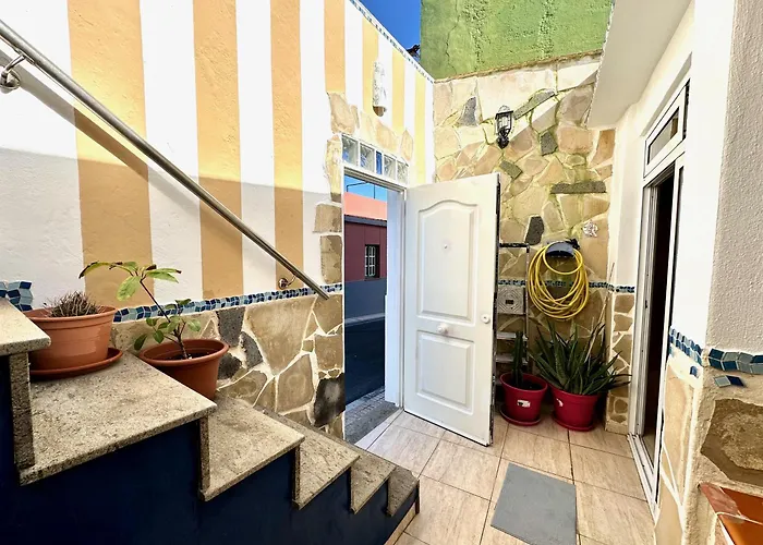 Casa Estrada Coastal Haven *